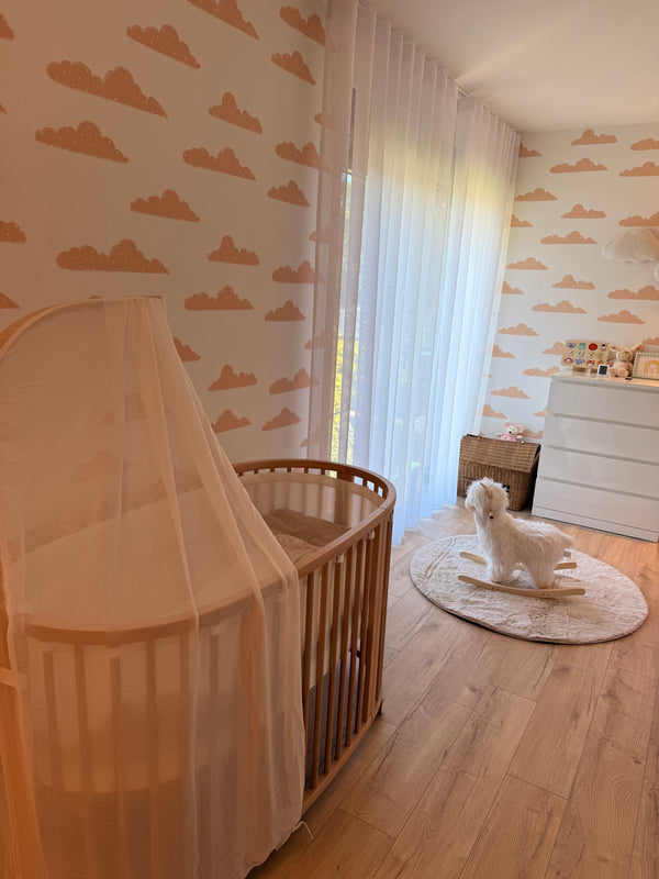 Kristel Hubeny entscheidet sich für die verträumte Roomblush-Tapete Sweet Clouds