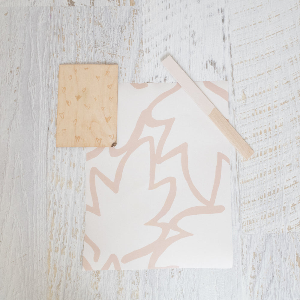 RB222 Behang Autumn Leaves peach - roomblush