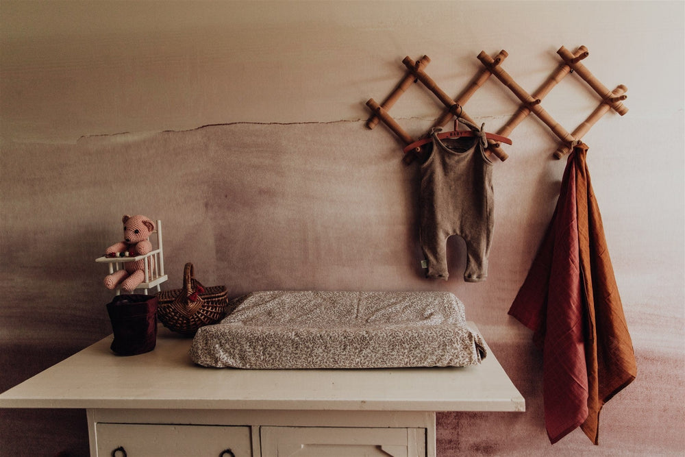 RB253 Behang Layered Red - roomblush