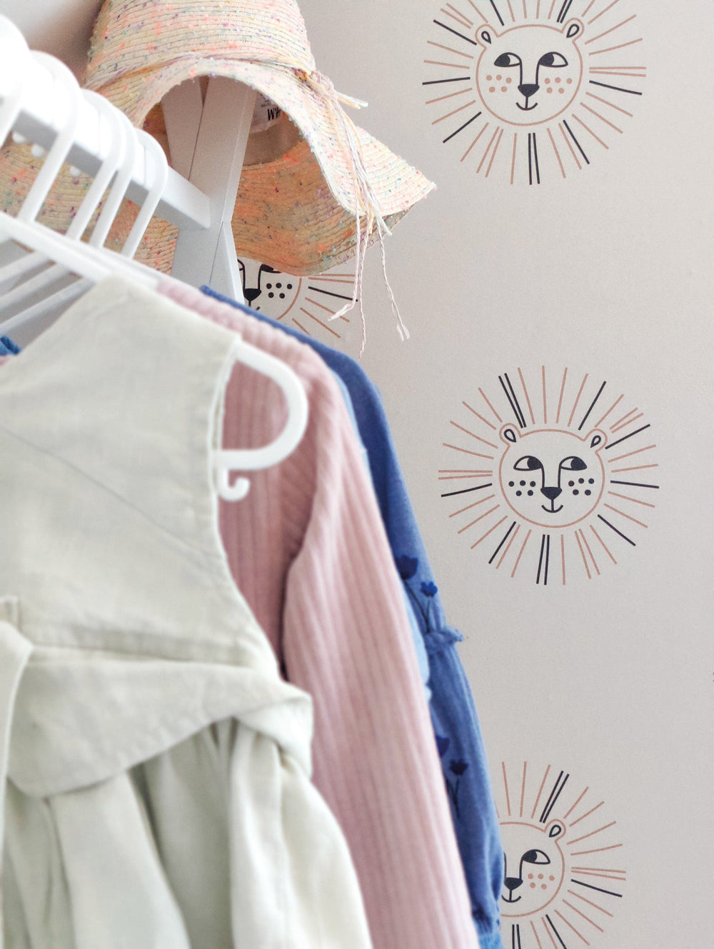 RB347 Behang Leo beige - roomblush